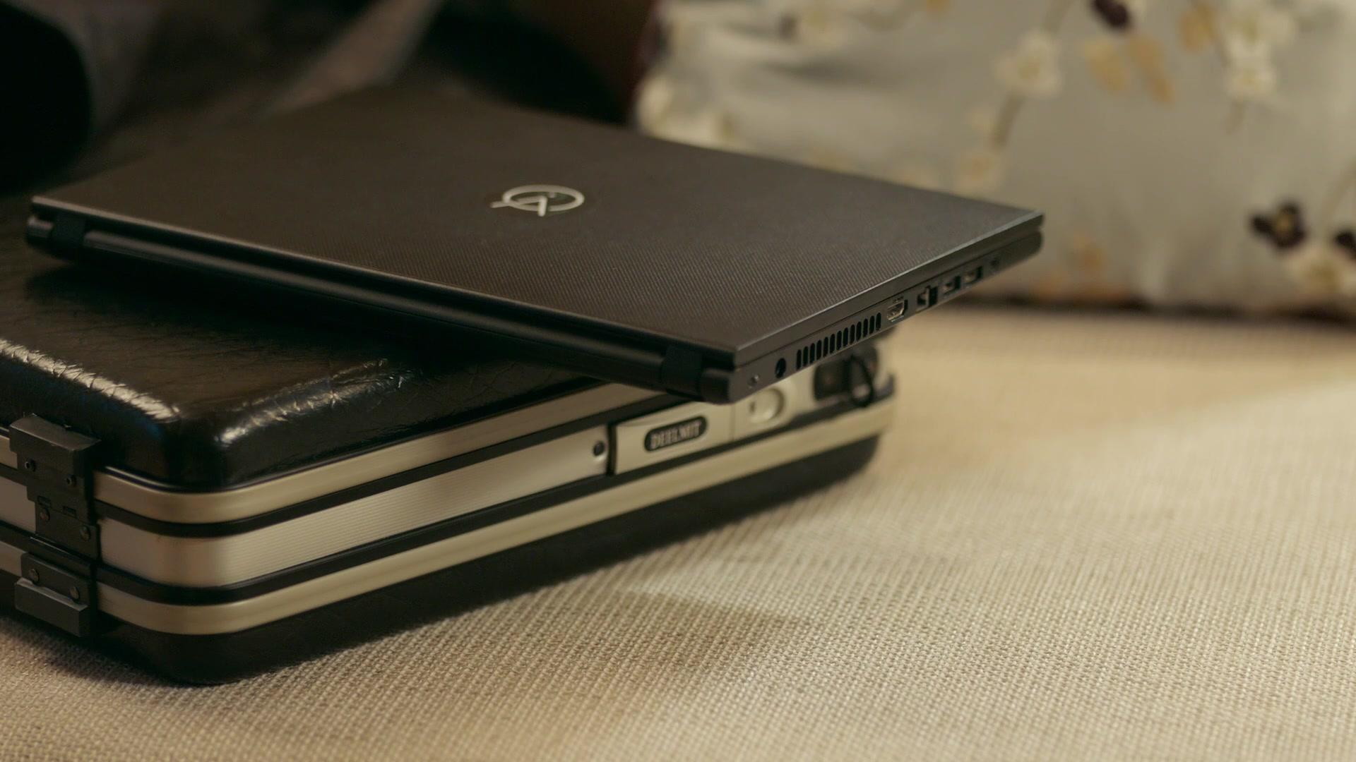 简言的夏冬 第1集视频封面图