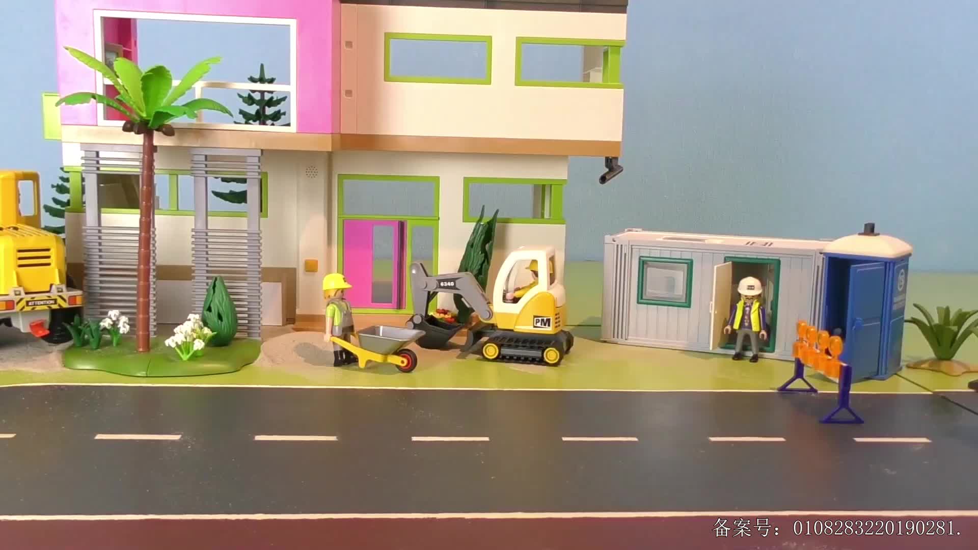 汽车世界之百变工程车 第14集视频封面图