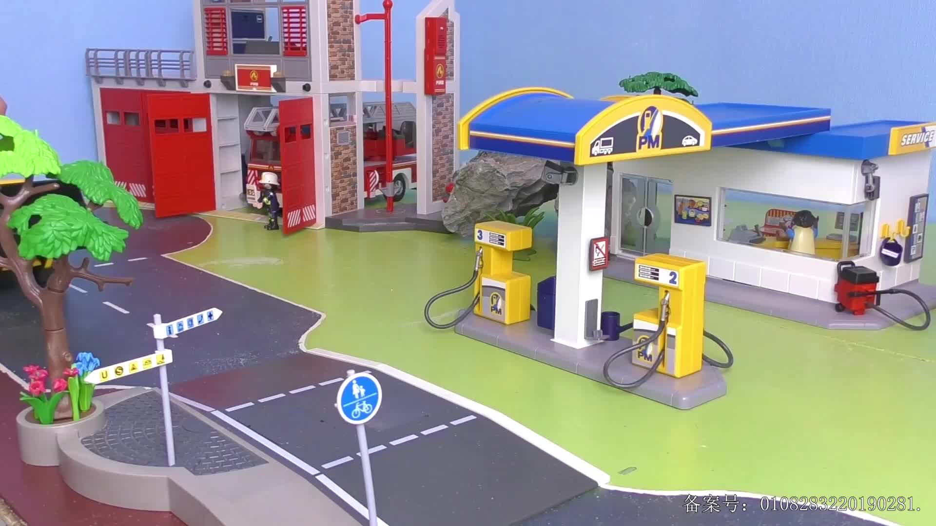 汽车世界之百变工程车 第52集视频封面图