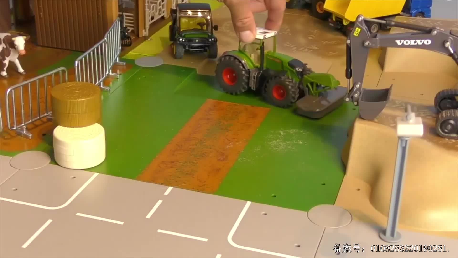 汽车世界之百变工程车 第63集视频封面图