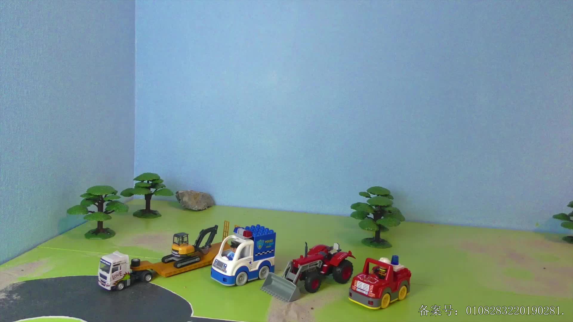 汽车世界之百变工程车 第30集视频封面图