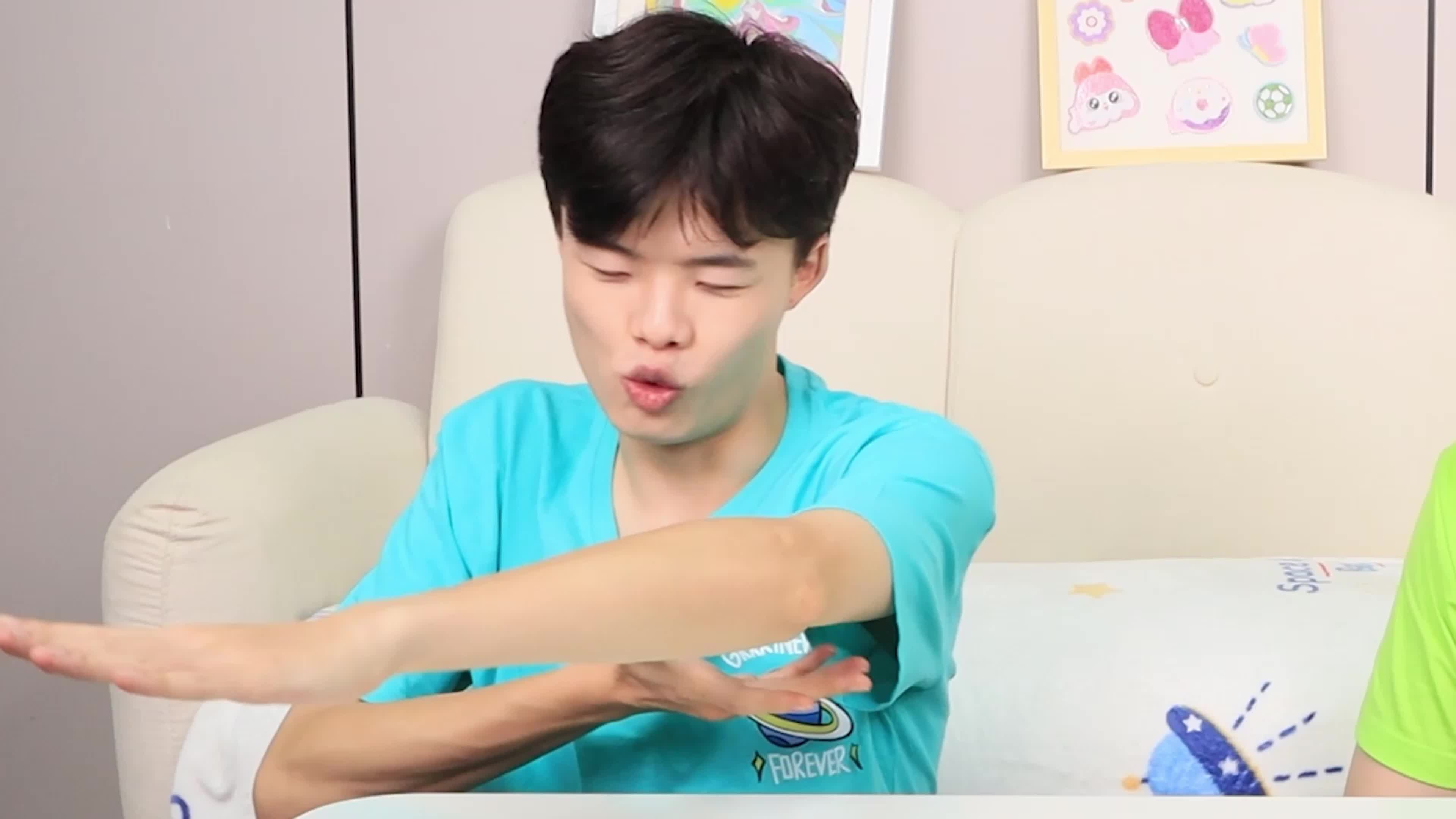 伶可兄弟第三季 第83集视频封面图
