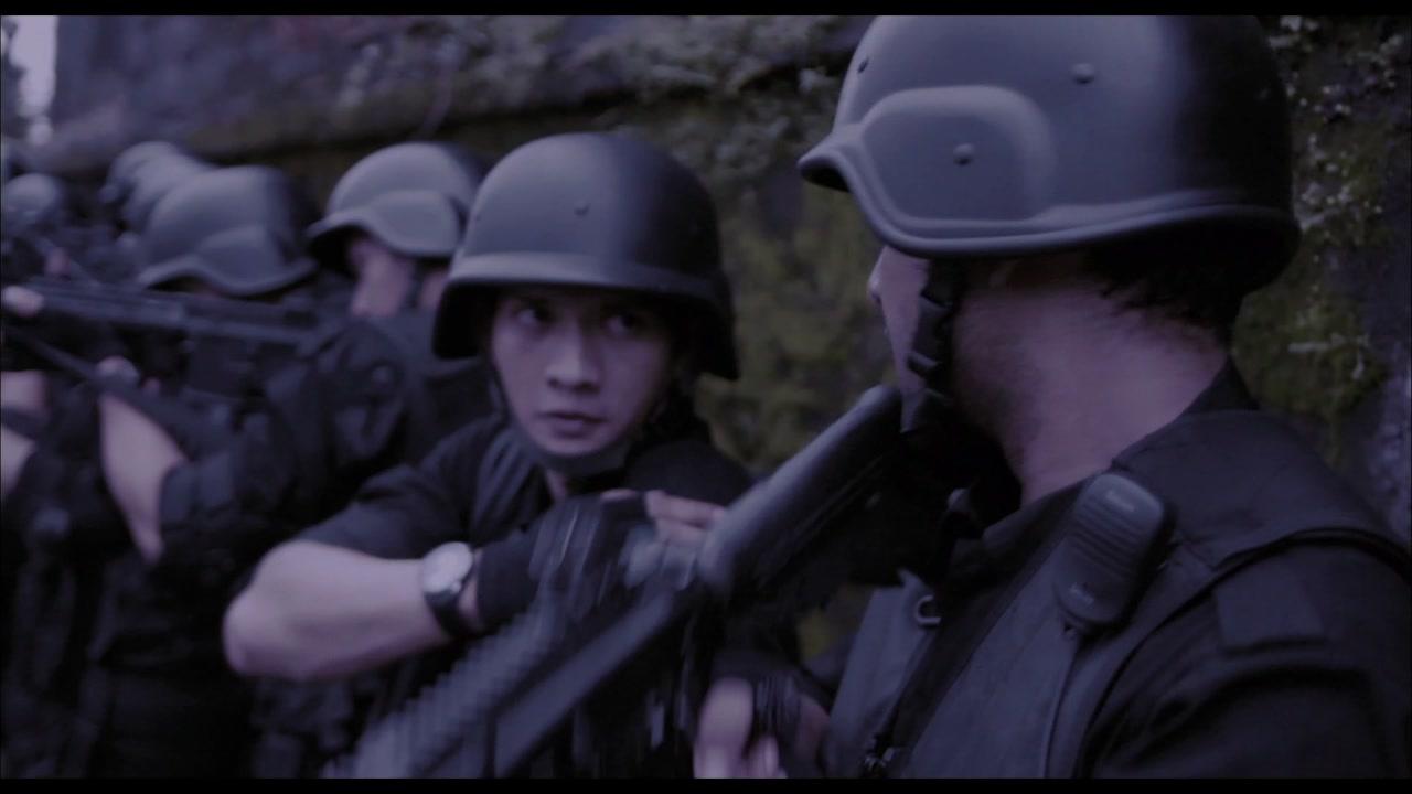 突袭视频封面图