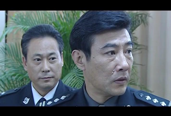 警中警 第21集视频封面图