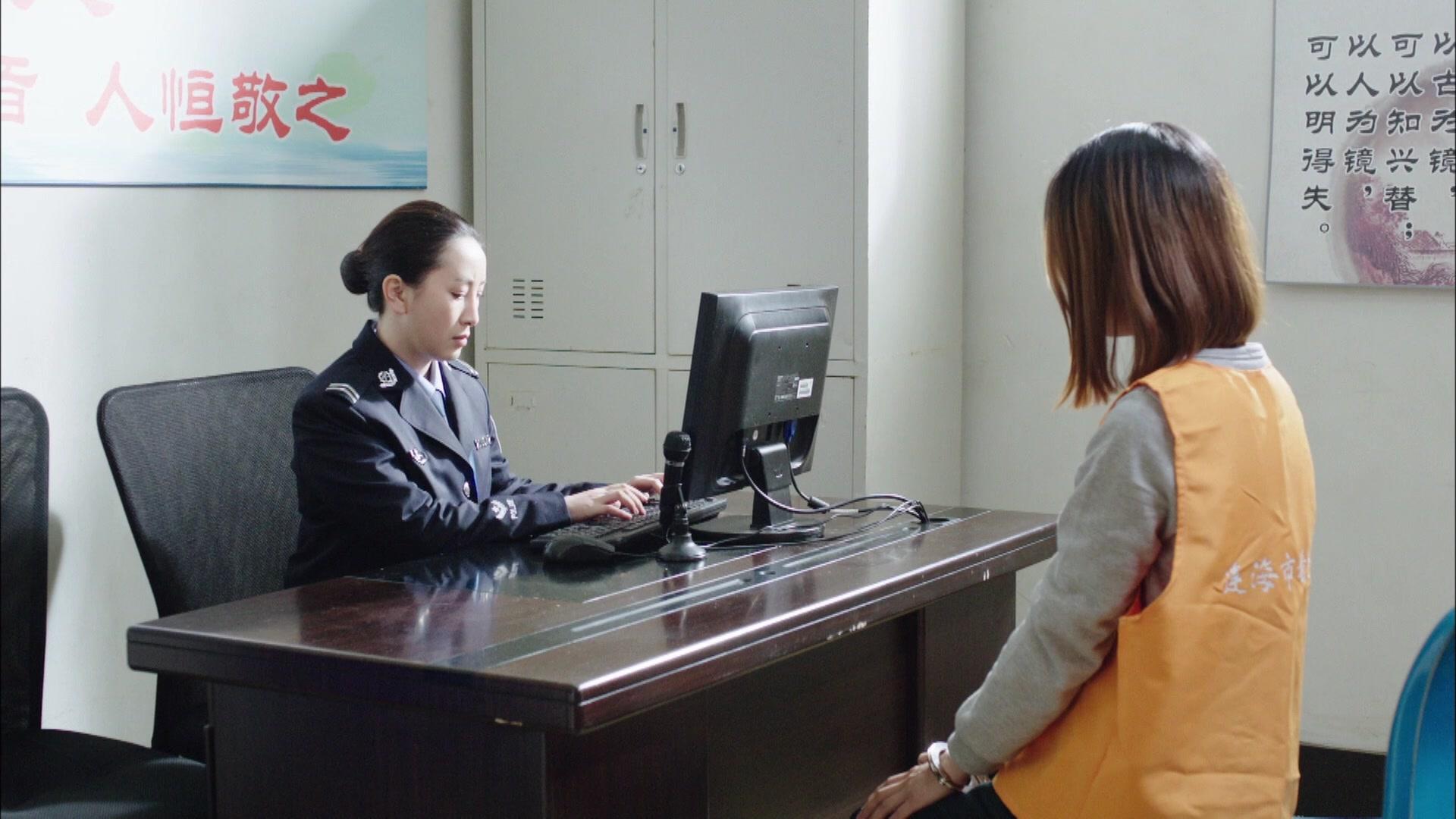 穿警服的那些女孩儿 第7集视频封面图