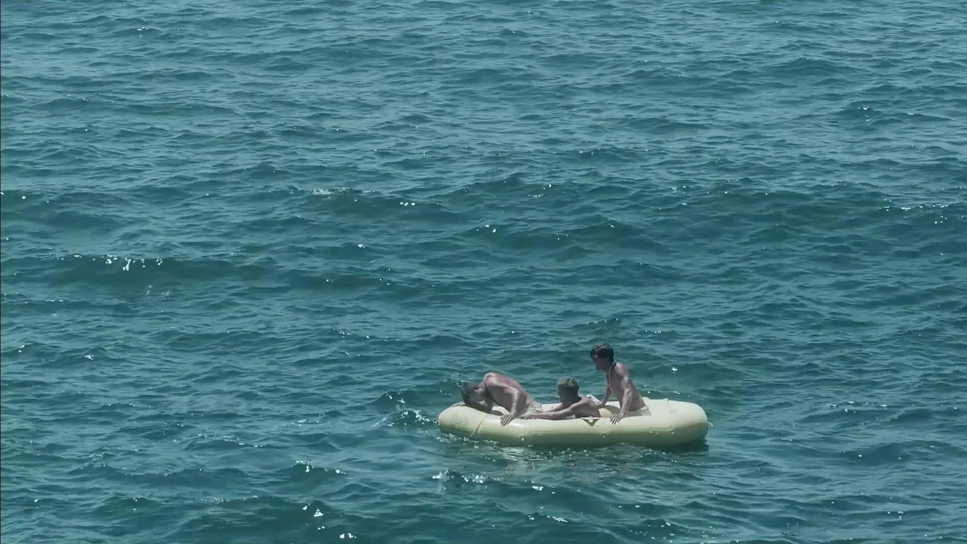孤筏求生三十日视频封面图