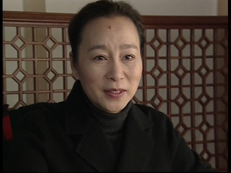 红色地毯黑色梦 第17集视频封面图
