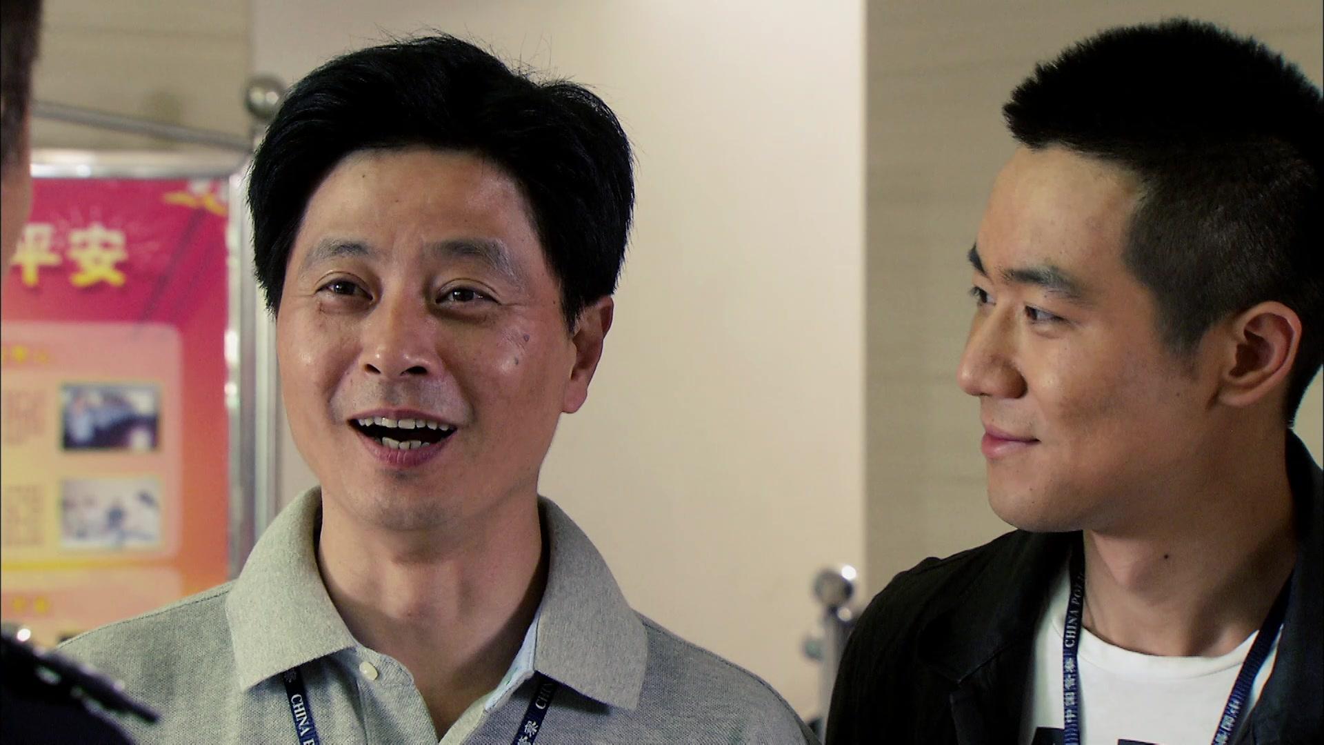 浮尘下的枪声 第16集视频封面图