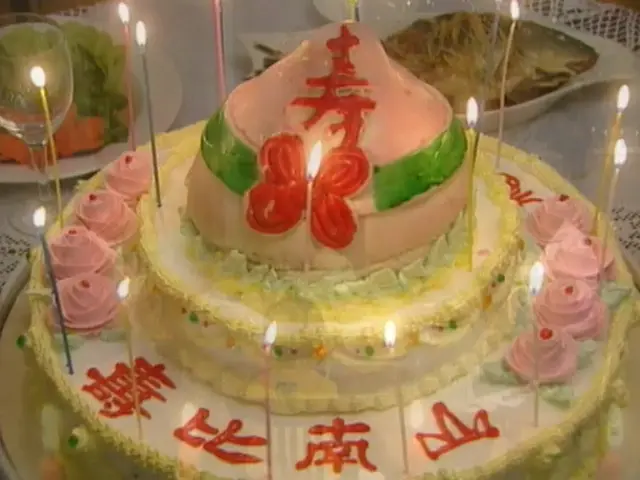 家和万事兴之情归龙年 2集