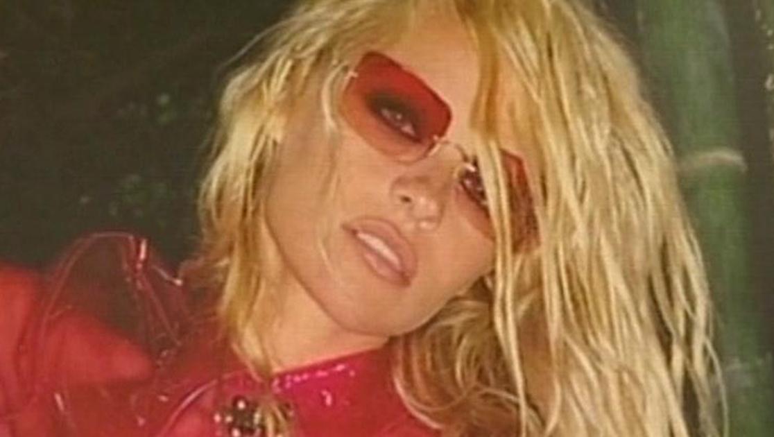 《繁星》第16集视频封面图